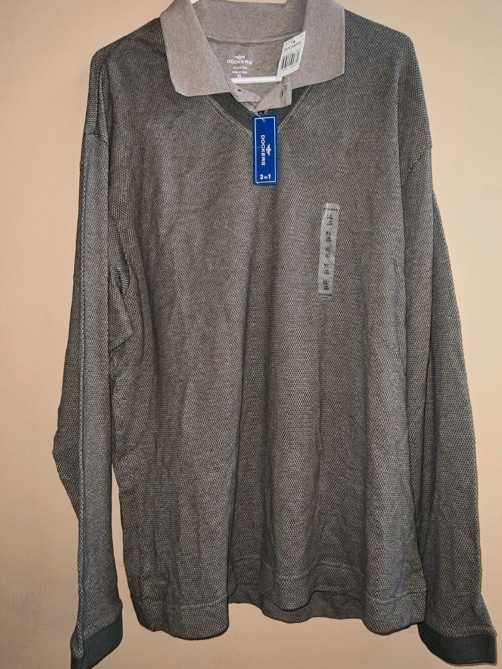 Dockers Mens XL Long Sleeve Textured Polo Shirt 100% Cotton Gray Taupe NWT